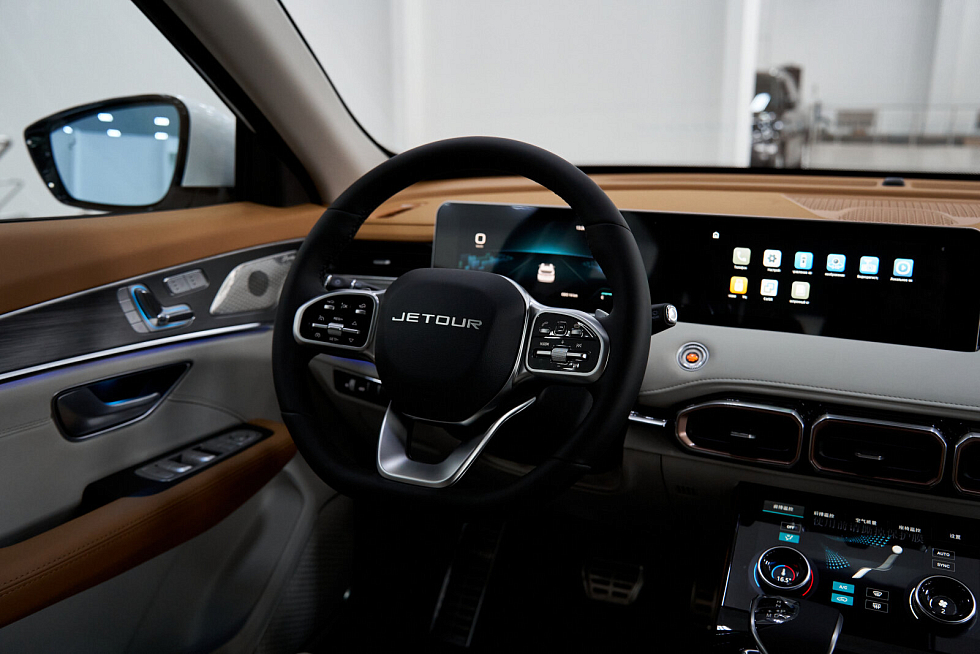 JETOUR X70+ Комфорт, бежевый