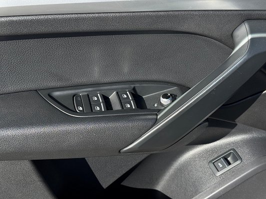 Audi Q5 Basis, 2017 года, пробег 172231 км