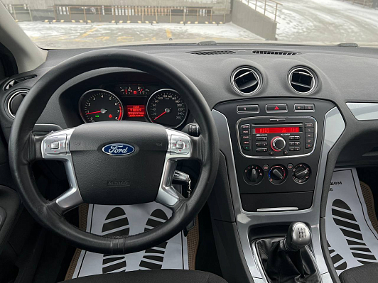 Ford Mondeo Ambiente, 2013 года, пробег 121000 км