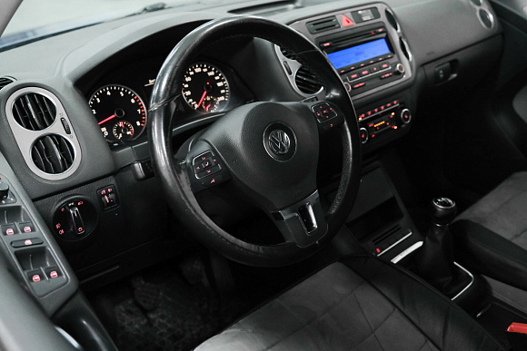 Volkswagen Tiguan Trend&Fun, 2011 года, пробег 151550 км