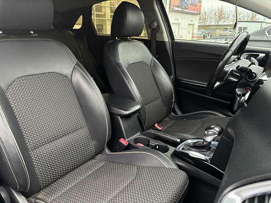 Kia Ceed Prestige, 2018 года, пробег 180268 км