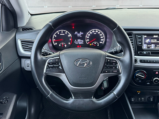 Hyundai Solaris Comfort, 2018 года, пробег 130000 км