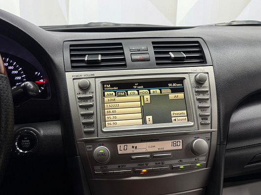 Toyota Camry, 2009 года, пробег 235000 км