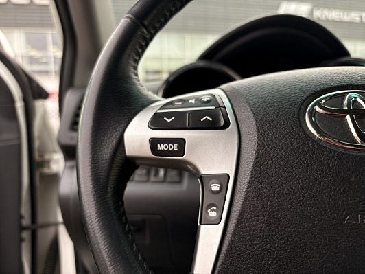 Toyota Highlander, 2011 года, пробег 146175 км