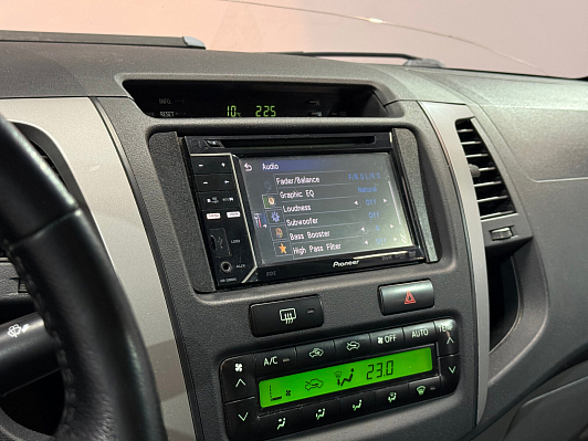 Toyota Hilux, 2010 года, пробег 245789 км