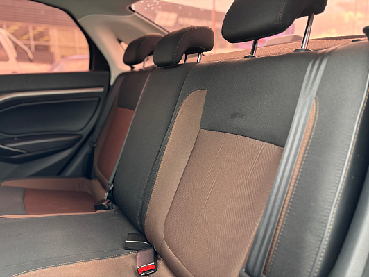 Lada (ВАЗ) Vesta Luxe Multimedia (2019-2021), 2017 года, пробег 206943 км