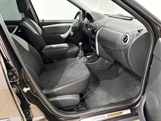 Lada (ВАЗ) Largus Luxe Glonass (7 мест) (2018-2019), 2019 года, пробег 128380 км