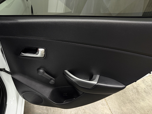 Kia Rio Luxe, 2016 года, пробег 84904 км