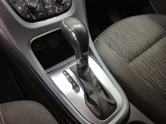 Opel Astra Cosmo, 2013 года, пробег 216093 км