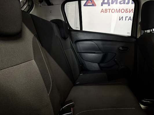 Renault Sandero Stepway Life, 2020 года, пробег 45000 км