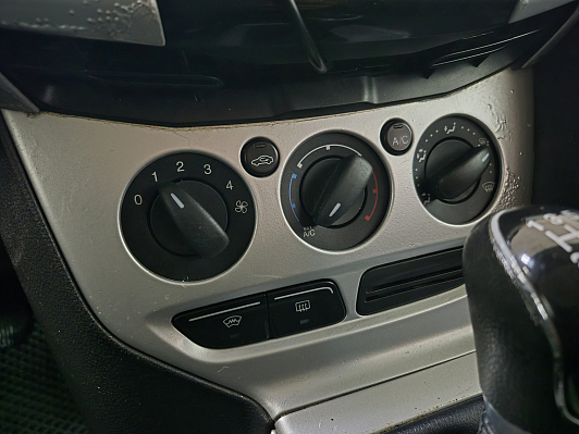 Ford Focus SYNC Edition, 2011 года, пробег 240456 км