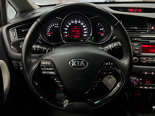 Kia Ceed Luxe, 2015 года, пробег 79127 км