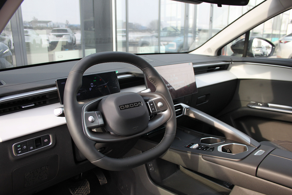 Omoda C5 , серый