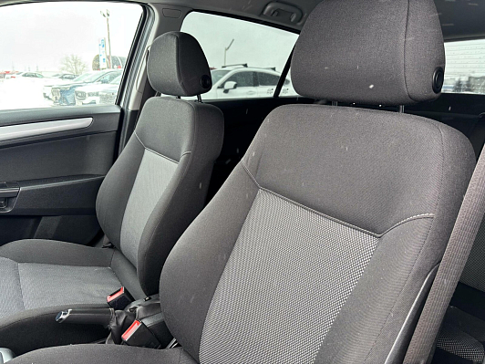 Opel Astra, 2010 года, пробег 194006 км