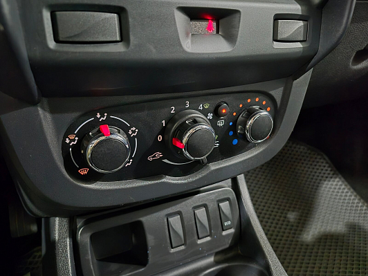 Renault Duster Authentique, 2016 года, пробег 160435 км