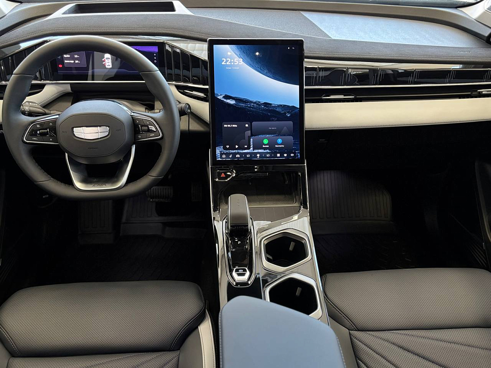 Geely Atlas Luxury, белый