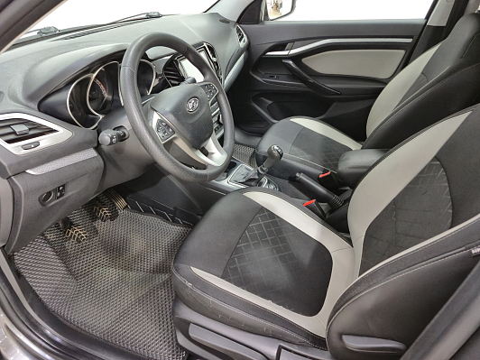 Lada (ВАЗ) Vesta Luxe, 2019 года, пробег 114639 км