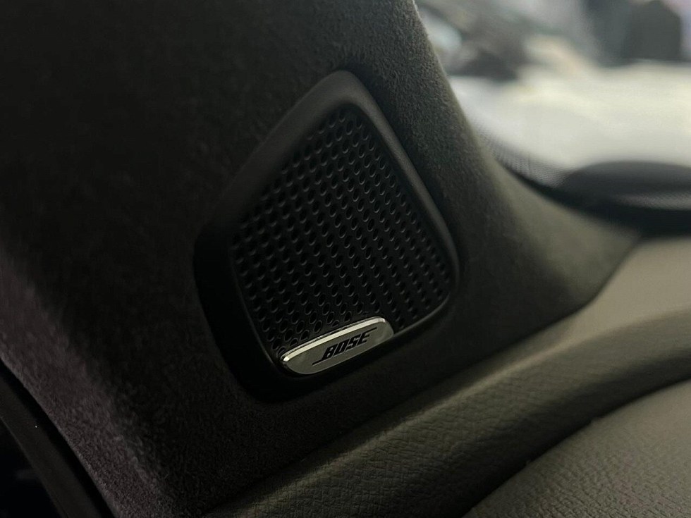 Geely Monjaro Flagship SE, черный