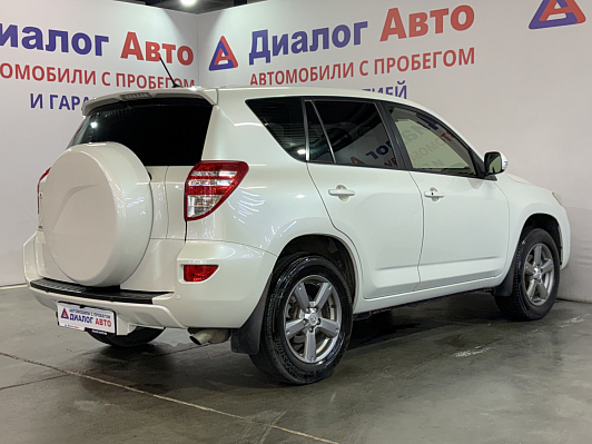 Toyota RAV4, 2012 года, пробег 170000 км