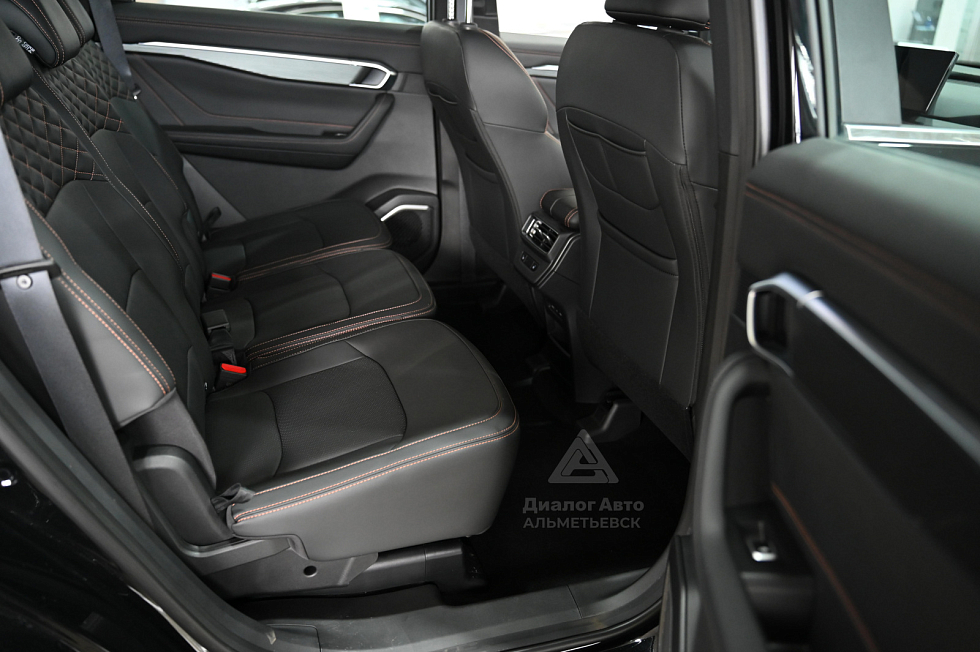 Geely Okavango Flagship, черный