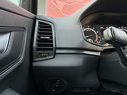 Skoda Karoq Ambition, 2020 года, пробег 126000 км
