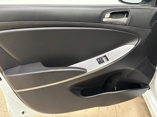 Hyundai Solaris Comfort, 2015 года, пробег 97091 км