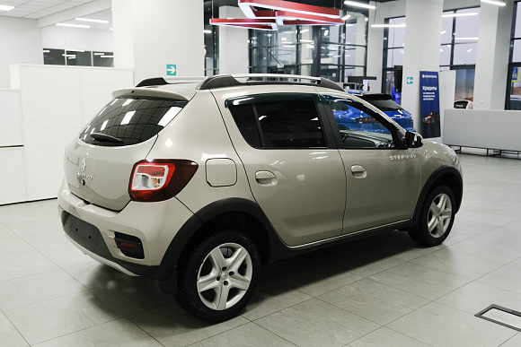 Renault Sandero Confort, 2017 года, пробег 118285 км