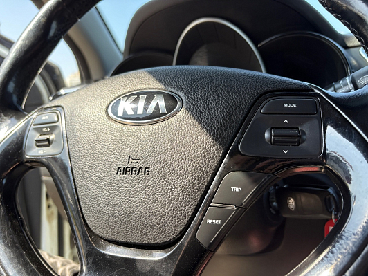 Kia Rio Luxe, 2015 года, пробег 140291 км