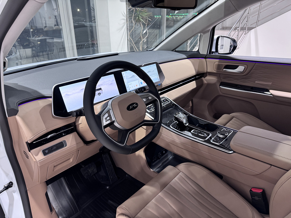 JAC RF8 Флагшип, белый