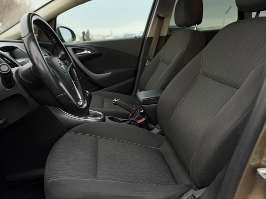 Opel Astra Cosmo, 2012 года, пробег 235491 км