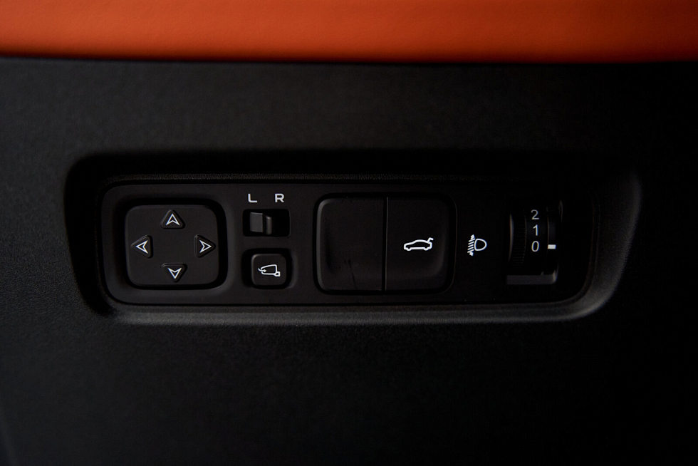 Changan UNI-V Luxe, белый