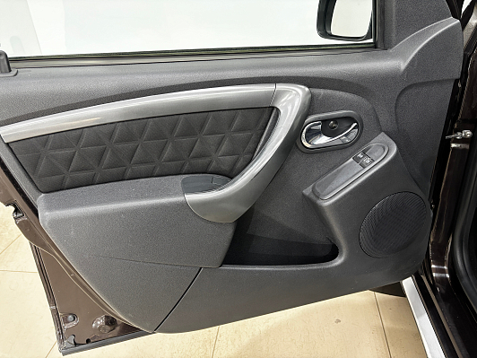 Renault Duster Dakar Edition, 2017 года, пробег 189442 км