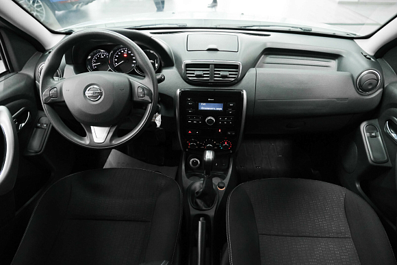 Nissan Terrano Elegance, 2019 года, пробег 20000 км