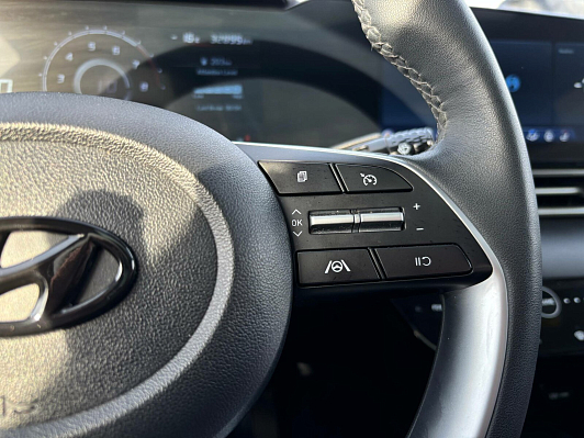 Hyundai Elantra Premium Edition, 2023 года, пробег 32895 км