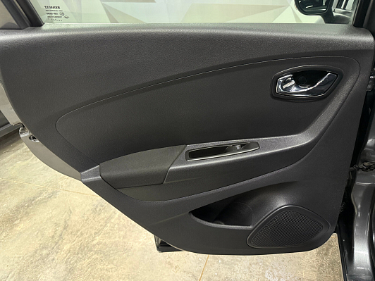Renault Kaptur Drive, 2017 года, пробег 123950 км