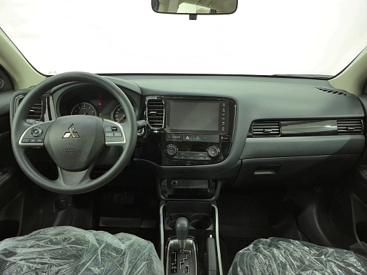 Mitsubishi Outlander Invite, 2022 года, пробег 906 км