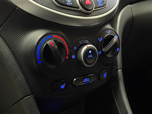 Hyundai Solaris Style, 2013 года, пробег 170000 км