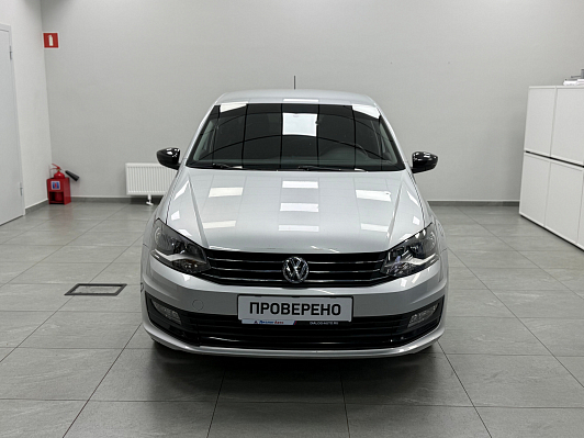 Volkswagen Polo Life, 2017 года, пробег 155000 км