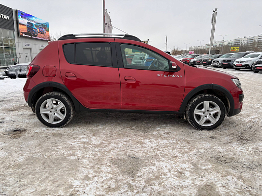 Renault Sandero Confort, 2016 года, пробег 94018 км