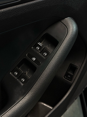 Volkswagen Jetta Style, 2014 года, пробег 168000 км