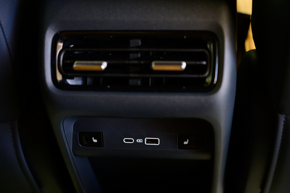 Geely EX5 EM-i Max, зеленый