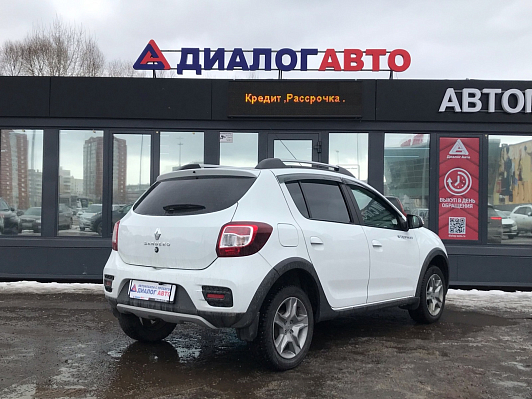 Renault Sandero Stepway Life, 2021 года, пробег 52000 км