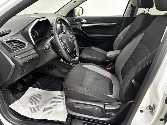 Lada (ВАЗ) Vesta, 2024 года, пробег 27931 км