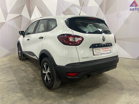 Renault Kaptur Drive, 2019 года, пробег 97000 км