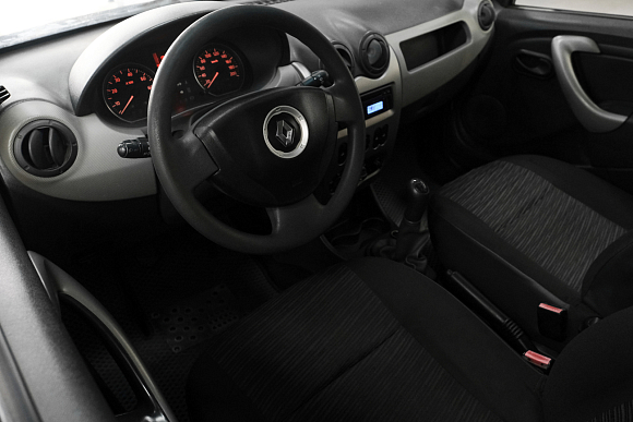 Renault Sandero Expression, 2011 года, пробег 196200 км