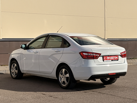 Lada (ВАЗ) Vesta Luxe Multimedia (2018-2019), 2017 года, пробег 174427 км