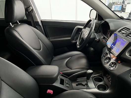 Toyota RAV4, 2009 года, пробег 339000 км