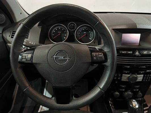 Opel Astra, 2014 года, пробег 125000 км