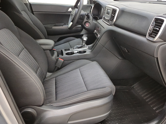 Kia Sportage Classic "Теплые опции", 2020 года, пробег 76182 км