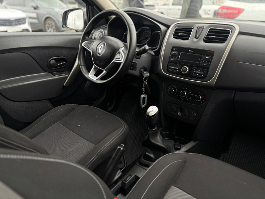 Renault Sandero Stepway Life, 2021 года, пробег 120304 км